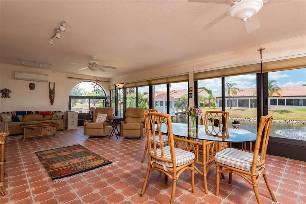 Recently Sold: $425,000 (3 beds, 2 baths, 2582 Square Feet)