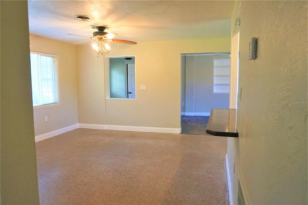 Recently Rented: $1,500 (2 beds, 1 baths, 1233 Square Feet)