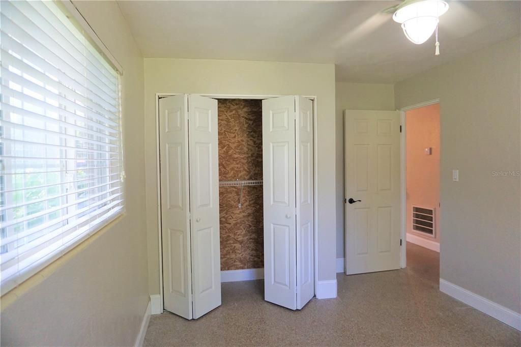 Recently Rented: $1,500 (2 beds, 1 baths, 1233 Square Feet)