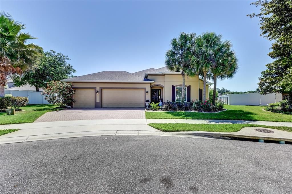 Recently Sold: $375,000 (3 beds, 2 baths, 2286 Square Feet)