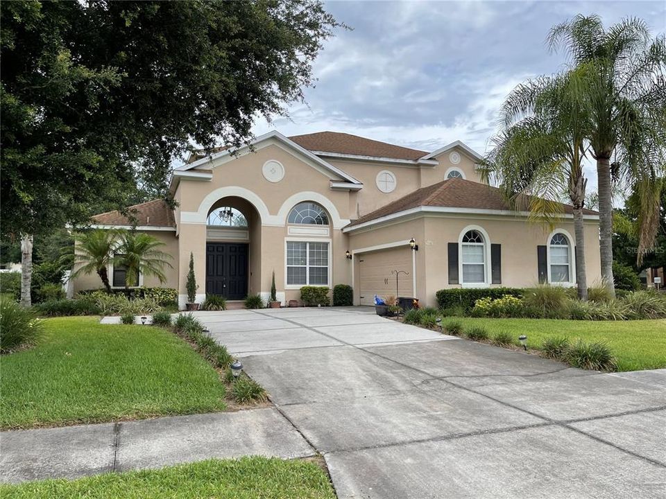 Recently Sold: $425,000 (4 beds, 3 baths, 3269 Square Feet)