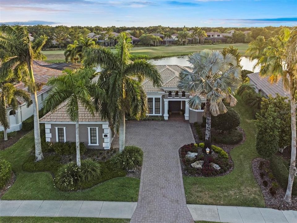 Recently Sold: $1,285,000 (3 beds, 3 baths, 3196 Square Feet)