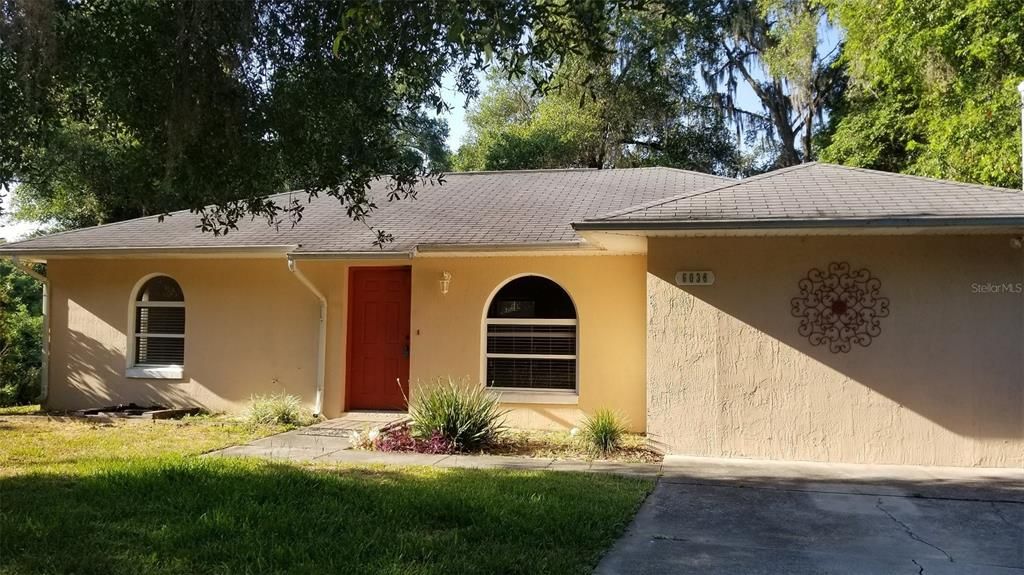 Recently Rented: $1,200 (3 beds, 2 baths, 1354 Square Feet)