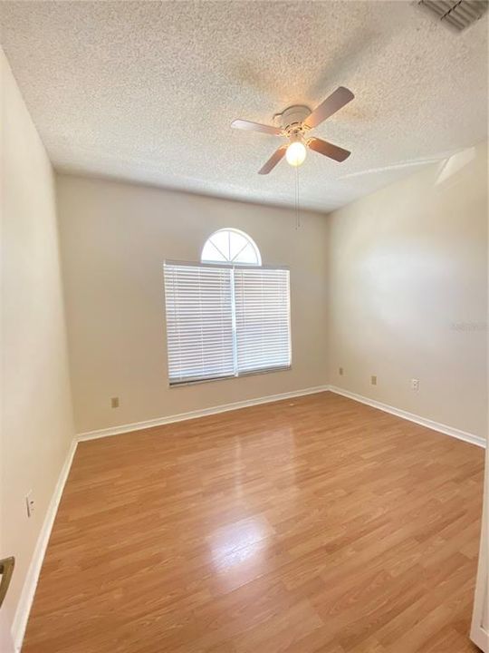 Recently Rented: $1,600 (2 beds, 2 baths, 1344 Square Feet)