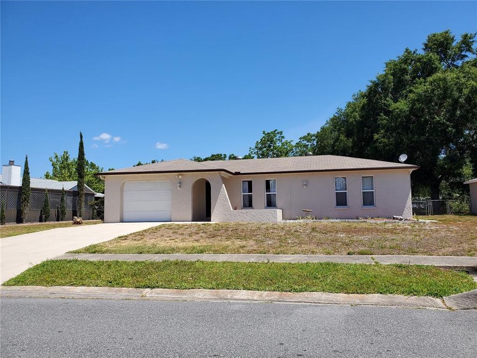 Recently Sold: $184,900 (3 beds, 2 baths, 1595 Square Feet)