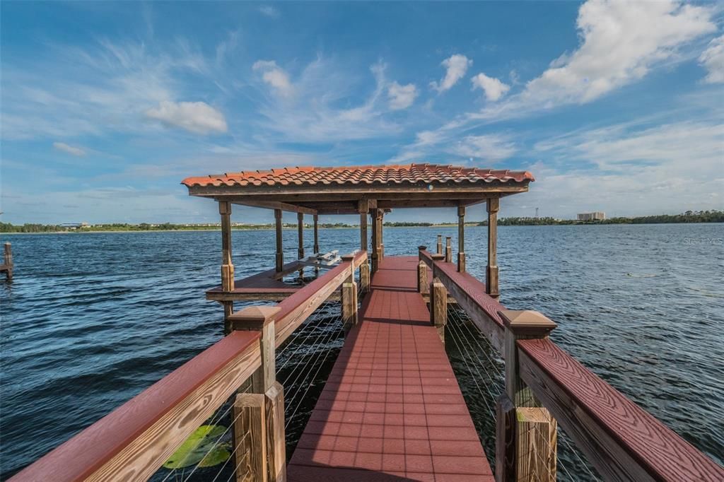 Recently Sold: $2,000,000 (5 beds, 5 baths, 4620 Square Feet)