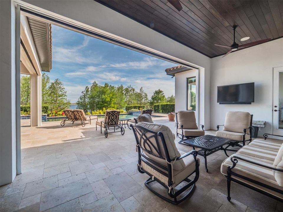 Recently Sold: $2,000,000 (5 beds, 5 baths, 4620 Square Feet)