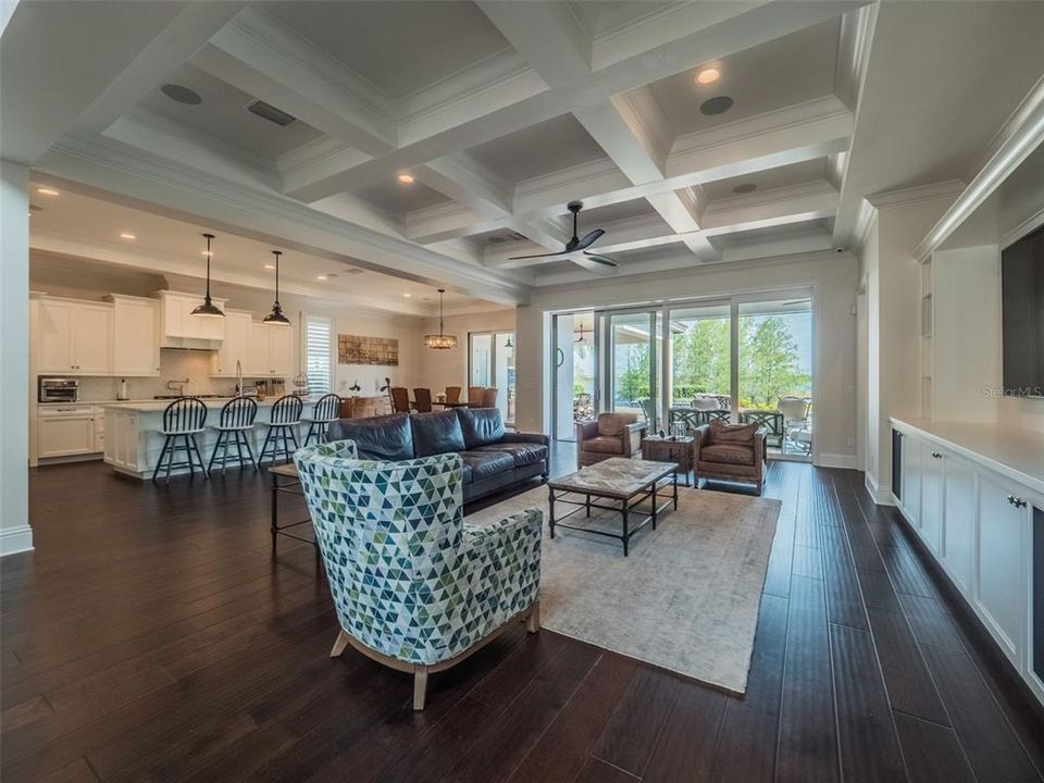 Recently Sold: $2,000,000 (5 beds, 5 baths, 4620 Square Feet)