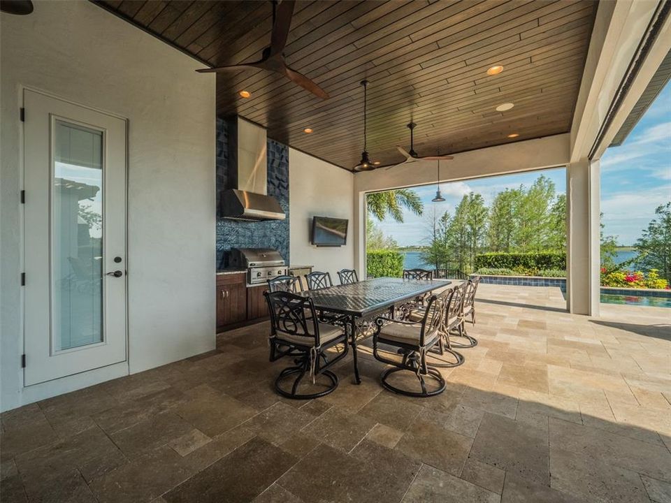 Recently Sold: $2,000,000 (5 beds, 5 baths, 4620 Square Feet)