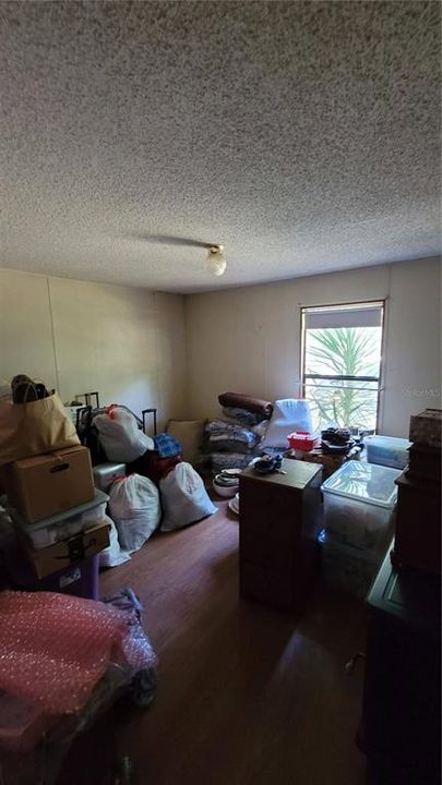 Recently Sold: $85,000 (3 beds, 2 baths, 1572 Square Feet)