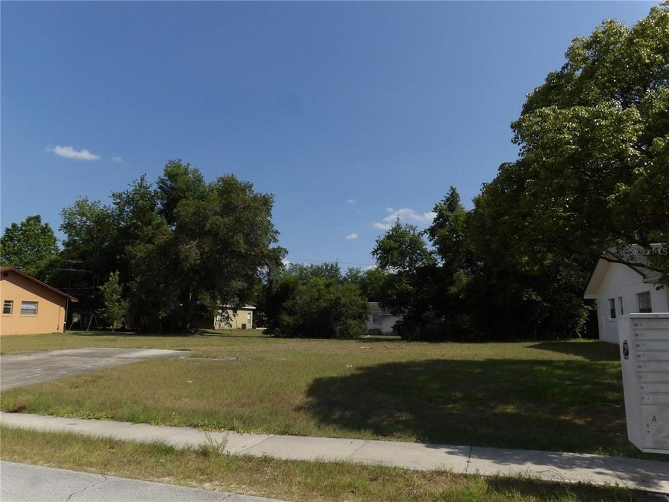 Недавно продано: $75,000 (0.23 acres)