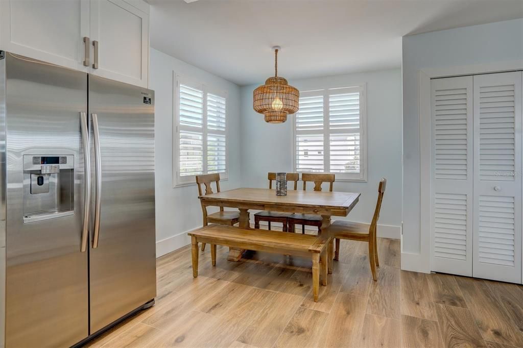 Recently Sold: $699,000 (3 beds, 2 baths, 1710 Square Feet)