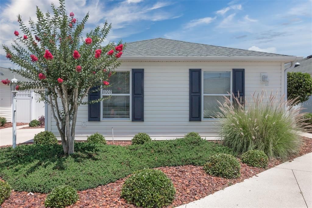 Recently Sold: $284,900 (2 beds, 2 baths, 1385 Square Feet)