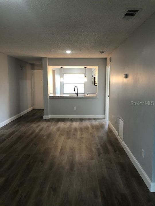 Recently Sold: $179,000 (2 beds, 2 baths, 892 Square Feet)