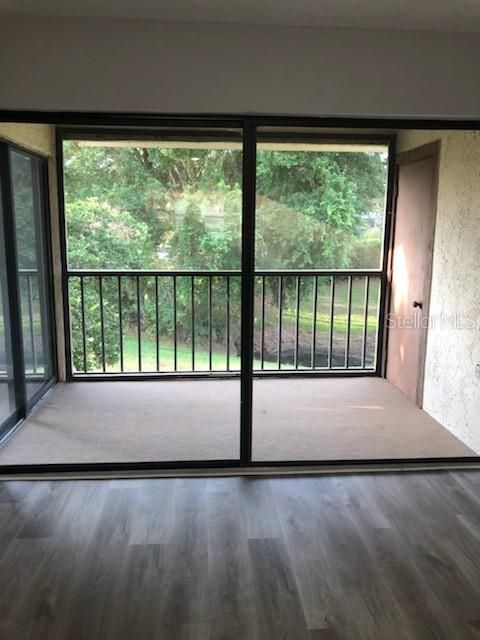 Vendido Recientemente: $179,000 (2 camas, 2 baños, 892 Pies cuadrados)