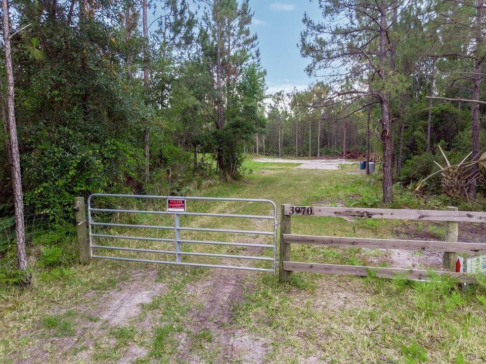 Недавно продано: $99,999 (2.50 acres)