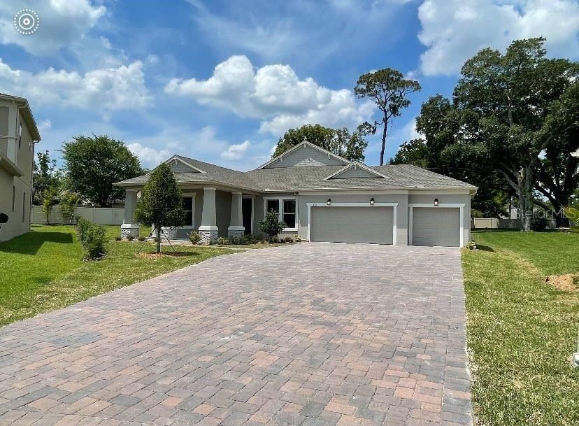 Recently Sold: $581,900 (4 beds, 3 baths, 3015 Square Feet)