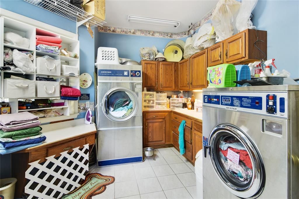 Laundry with Commercial appliances