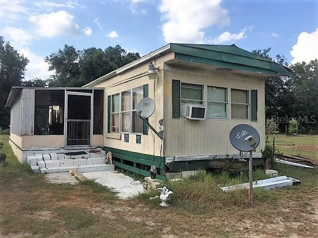 Recently Sold: $128,000 (3 beds, 3 baths, 1736 Square Feet)