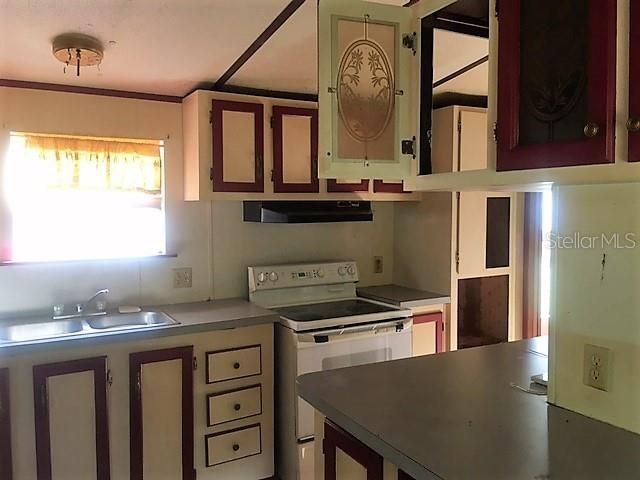 Vendido Recientemente: $128,000 (3 camas, 3 baños, 1736 Pies cuadrados)