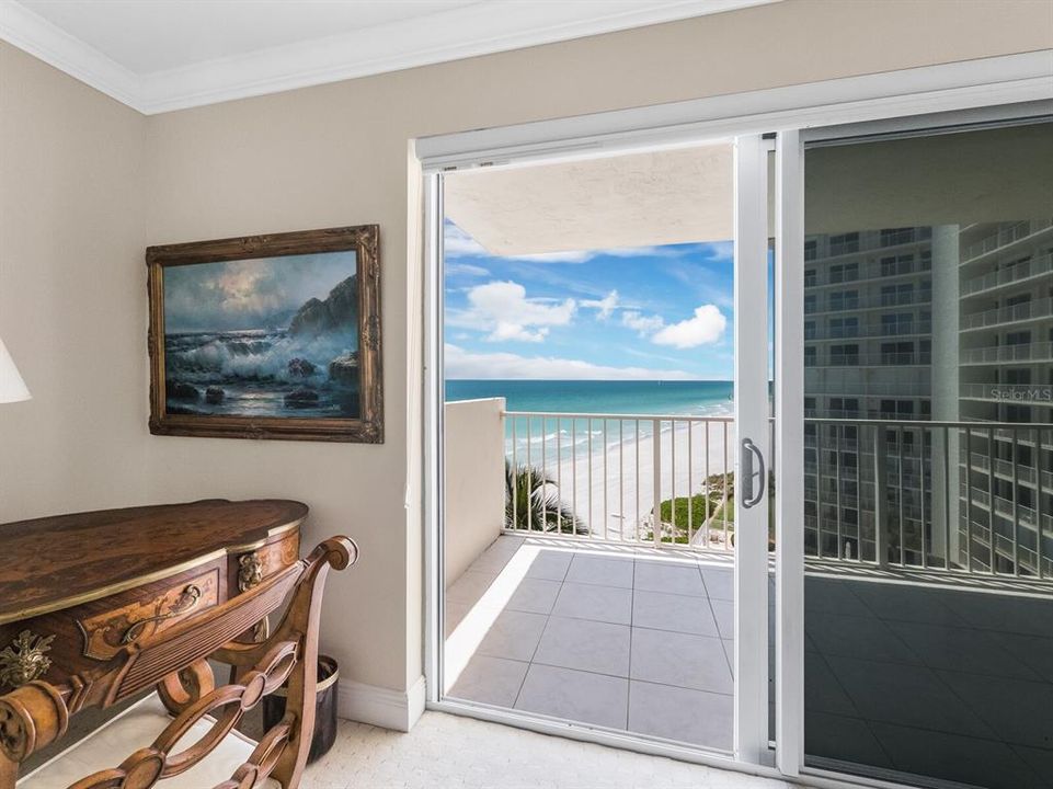 Recently Sold: $849,000 (2 beds, 2 baths, 1235 Square Feet)