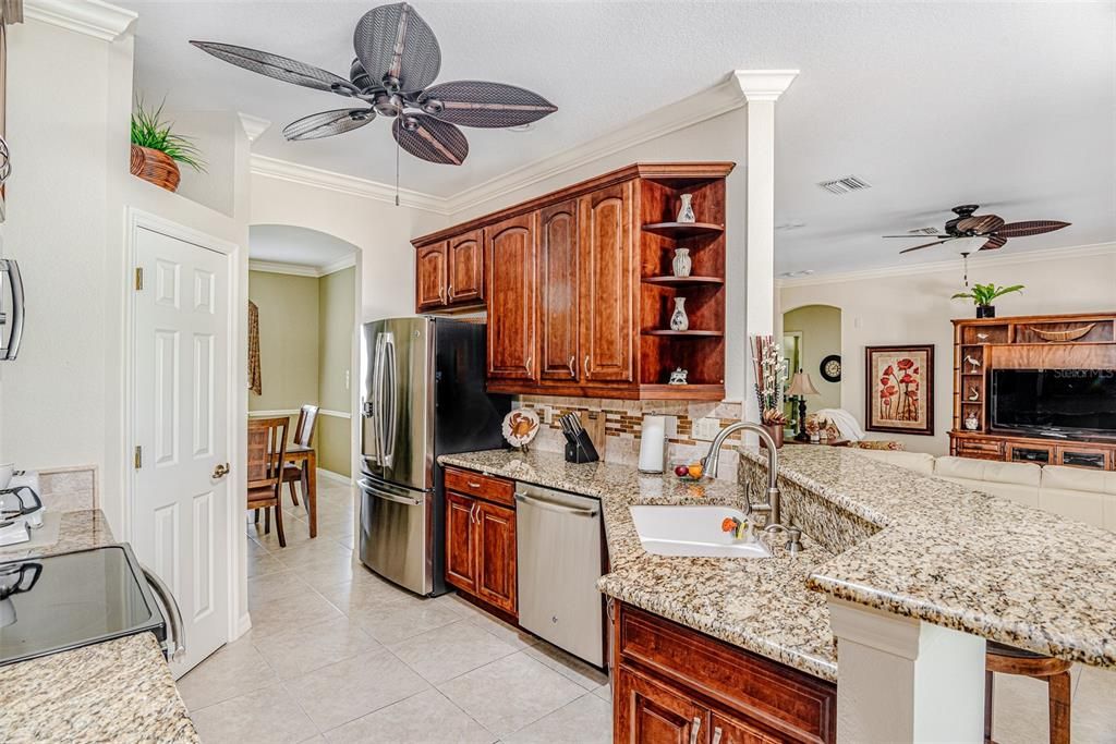 Recently Sold: $410,000 (3 beds, 2 baths, 2058 Square Feet)