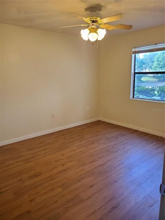 Recently Rented: $1,350 (2 beds, 2 baths, 937 Square Feet)