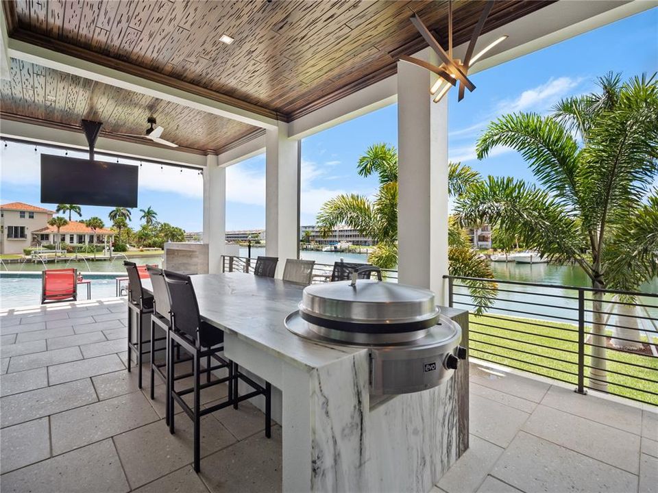 Recently Sold: $5,000,000 (4 beds, 5 baths, 4846 Square Feet)