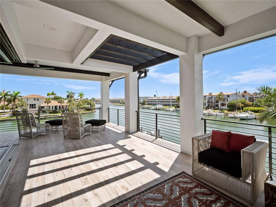 Recently Sold: $5,000,000 (4 beds, 5 baths, 4846 Square Feet)