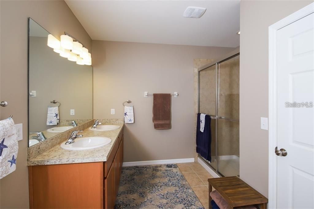 Недавно арендовано: $2,400 (3 спален, 2 ванн, 1683 Квадратных фут)