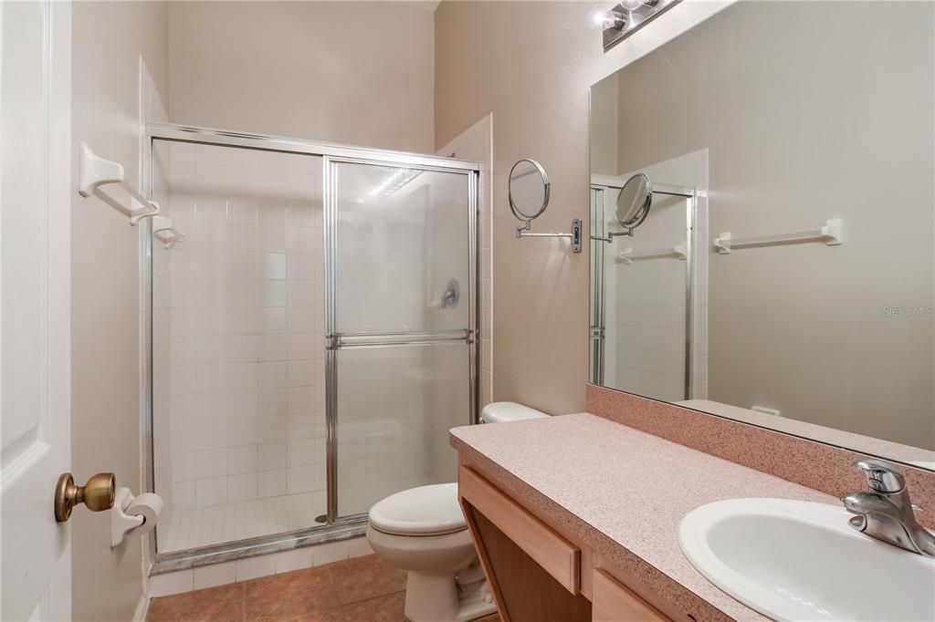 最近售出: $264,000 (2 贝兹, 2 浴室, 1272 平方英尺)