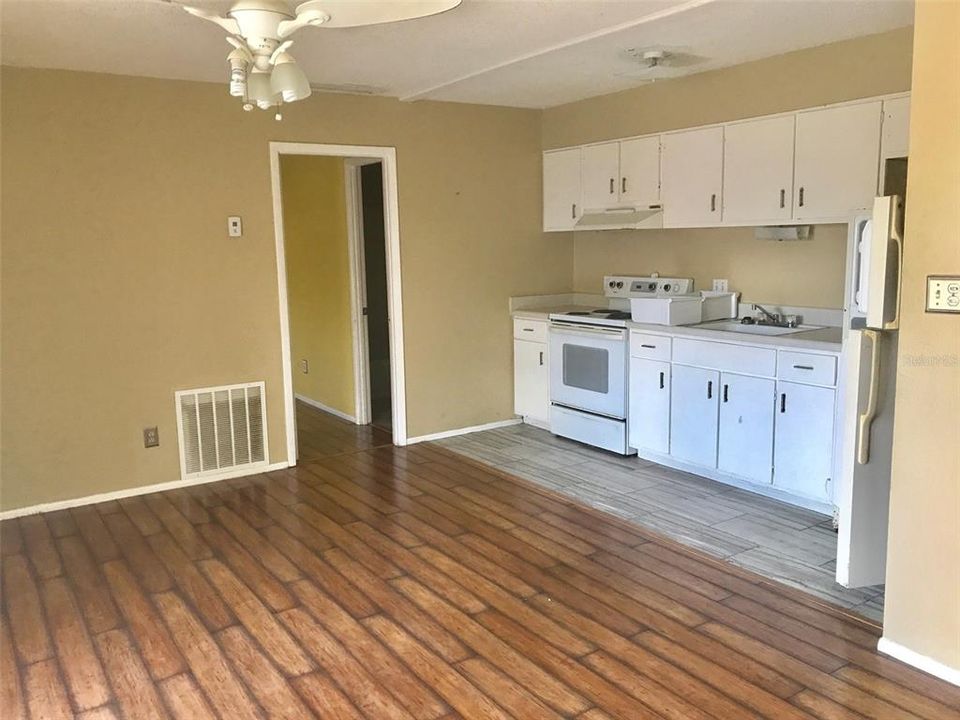 Recently Sold: $59,900 (1 beds, 1 baths, 495 Square Feet)
