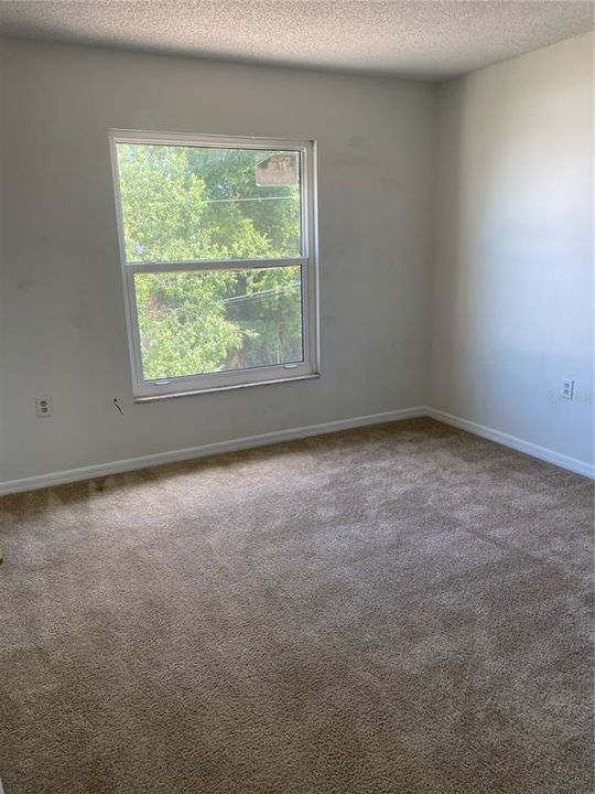 Recently Rented: $1,025 (2 beds, 1 baths, 6552 Square Feet)
