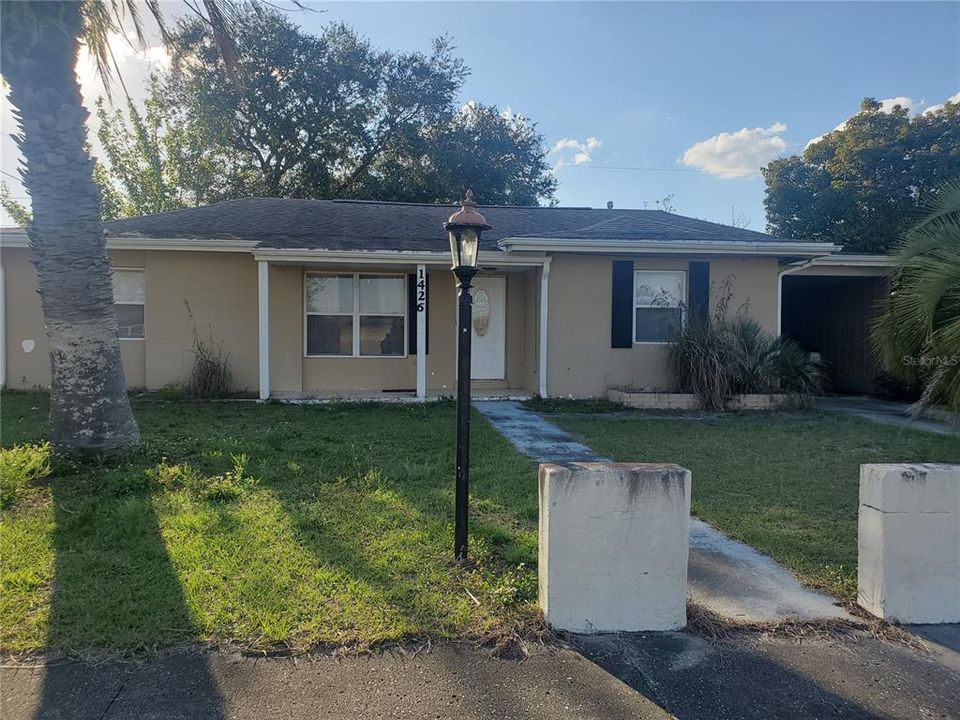 Recently Sold: $180,000 (3 beds, 2 baths, 1180 Square Feet)