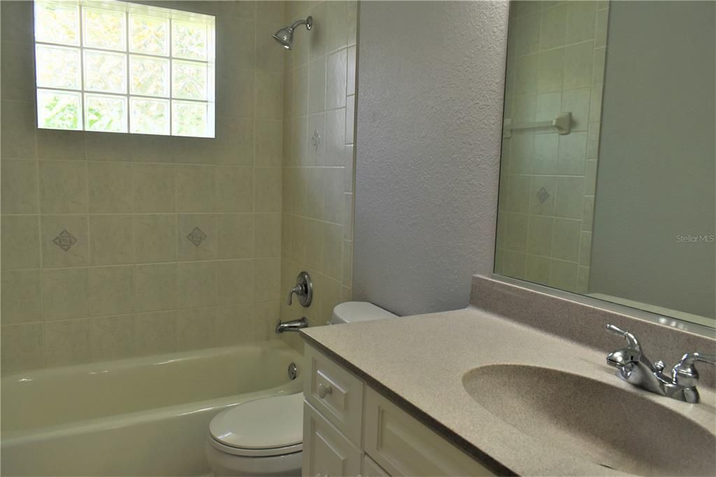 最近租的: $2,600 (3 贝兹, 2 浴室, 2268 平方英尺)