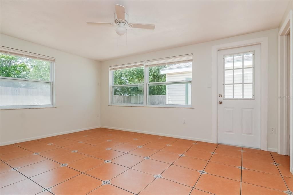 Recently Rented: $1,380 (2 beds, 2 baths, 1104 Square Feet)