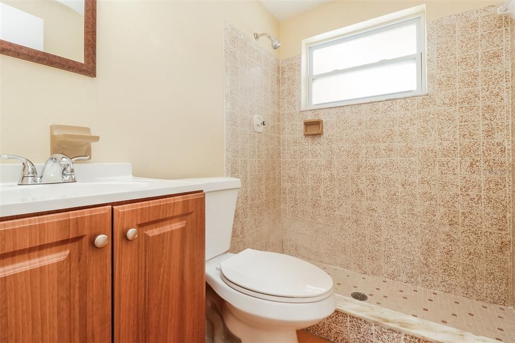 最近租的: $1,380 (2 贝兹, 2 浴室, 1104 平方英尺)