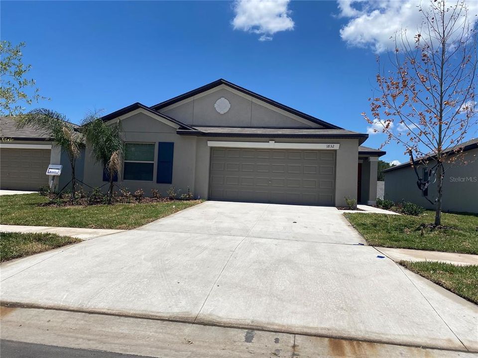 Recently Sold: $251,365 (3 beds, 2 baths, 1832 Square Feet)