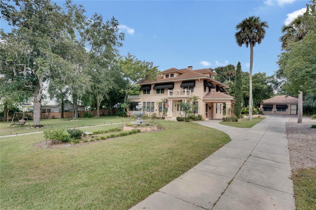 Recently Sold: $1,100,000 (7 beds, 8 baths, 4830 Square Feet)