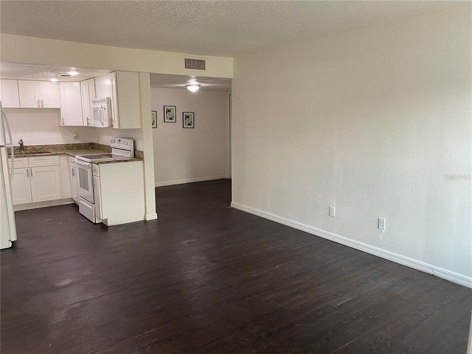 Recently Sold: $65,000 (2 beds, 2 baths, 955 Square Feet)