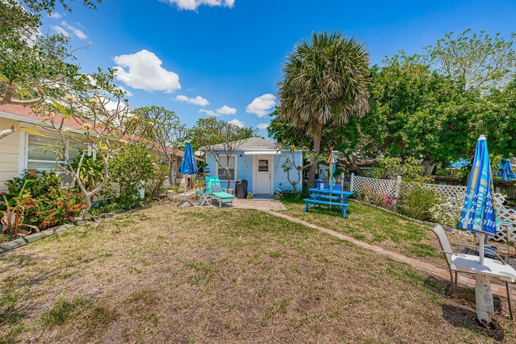 Recently Sold: $1,150,000 (0 beds, 0 baths, 2160 Square Feet)