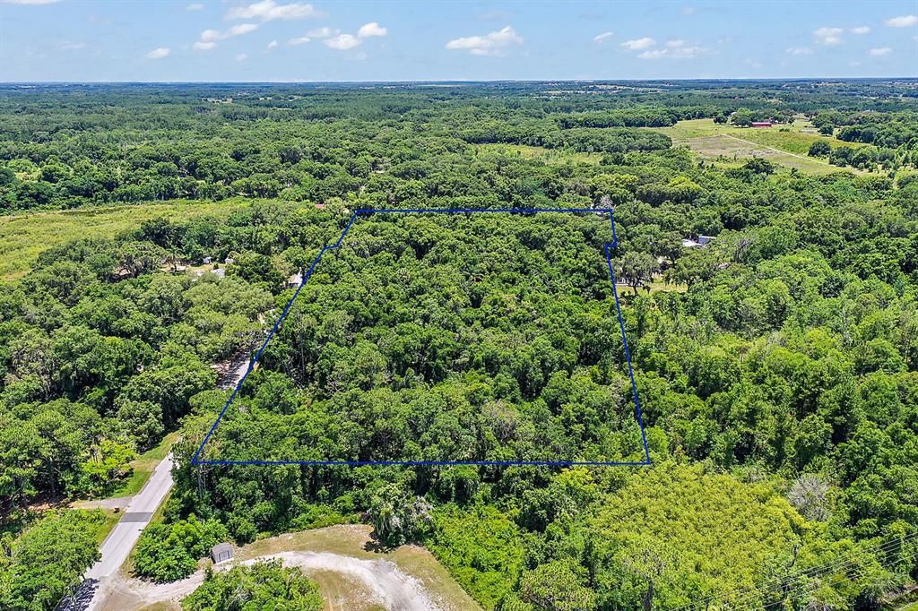 Two parcels totaling 6/48 acres in the quaint town of Yalaha.