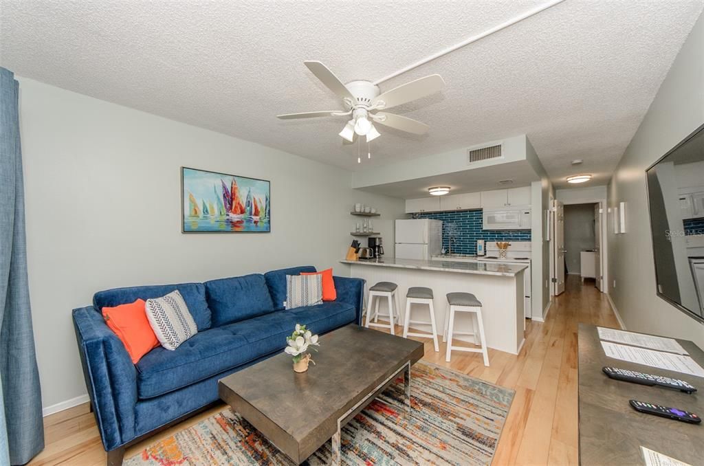 Recently Sold: $315,000 (1 beds, 1 baths, 480 Square Feet)