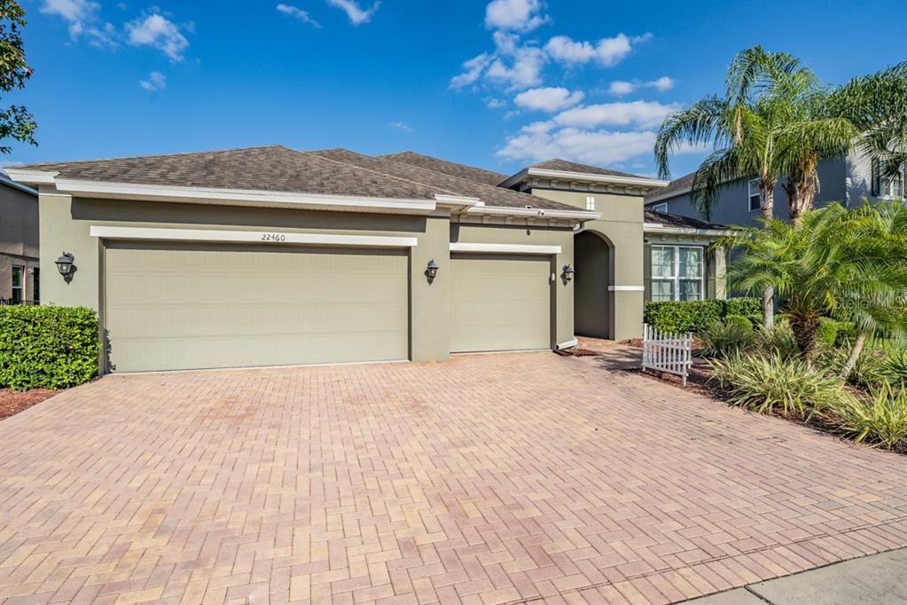 最近售出: $375,000 (4 贝兹, 3 浴室, 2547 平方英尺)