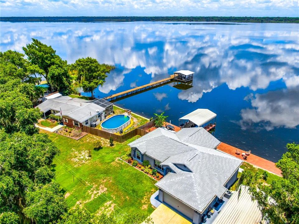 LOOK NO FURTHER! THIS IS A WONDERFUL LAKE FRONT HOME