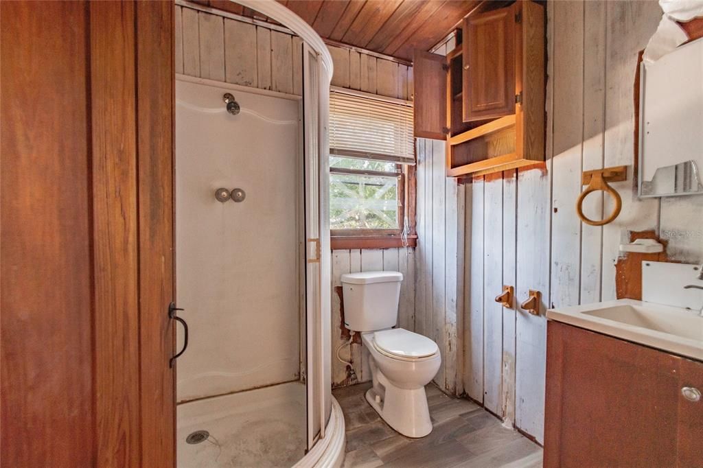 最近售出: $250,000 (4 贝兹, 2 浴室, 1276 平方英尺)