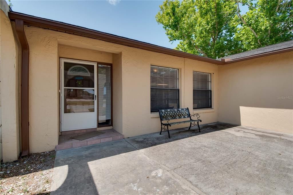 Recently Sold: $795,000 (3 beds, 2 baths, 1686 Square Feet)
