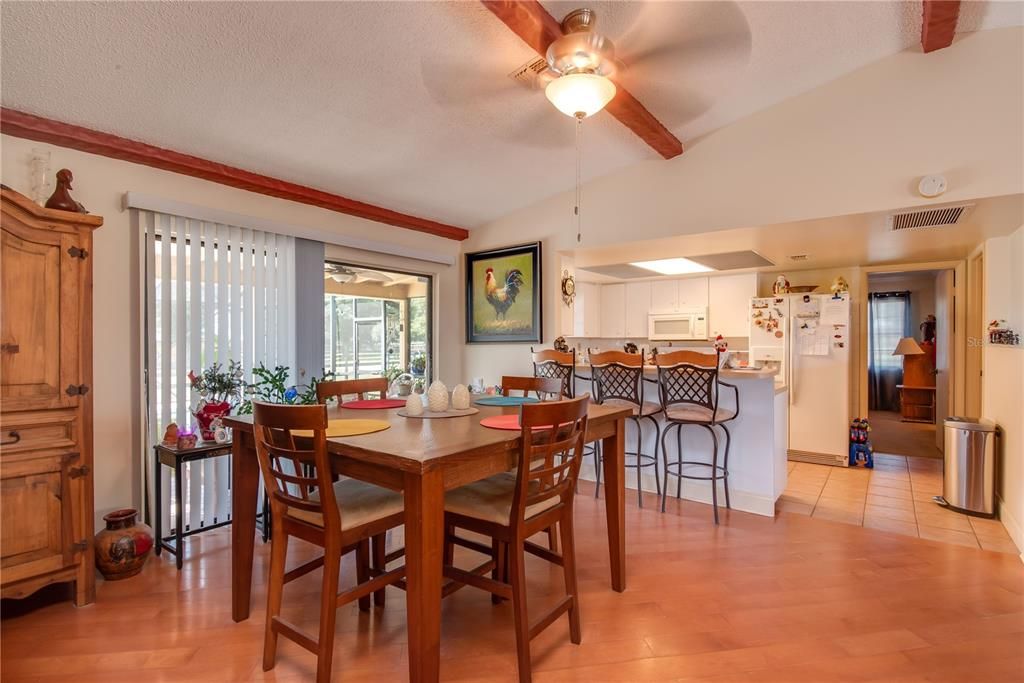 Recently Sold: $795,000 (3 beds, 2 baths, 1686 Square Feet)