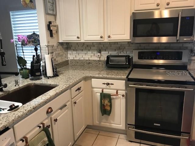 Recently Sold: $293,777 (2 beds, 2 baths, 1645 Square Feet)