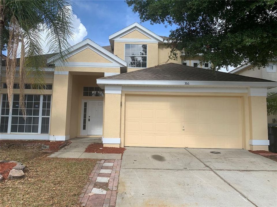 Recently Sold: $300,000 (5 beds, 3 baths, 2269 Square Feet)